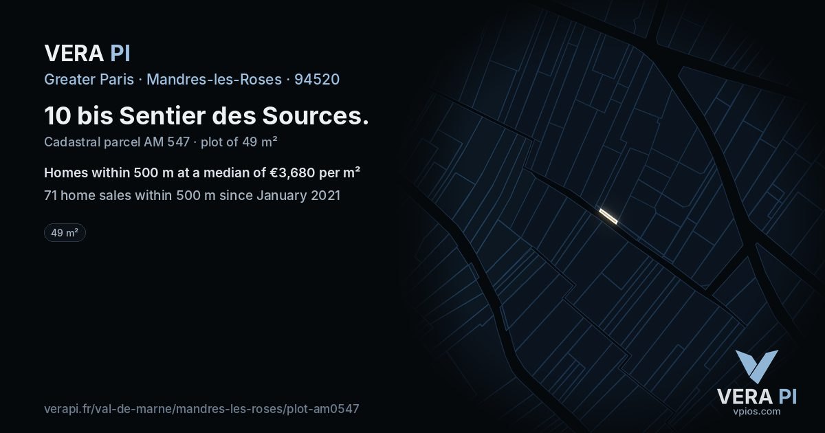 10 bis Sentier des Sources, Mandres-les-Roses at night – the plot lit, the parcels around coloured by the prices near them