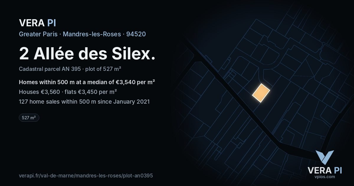 2 Allée des Silex, Mandres-les-Roses at night – the plot lit, the parcels around coloured by the prices near them