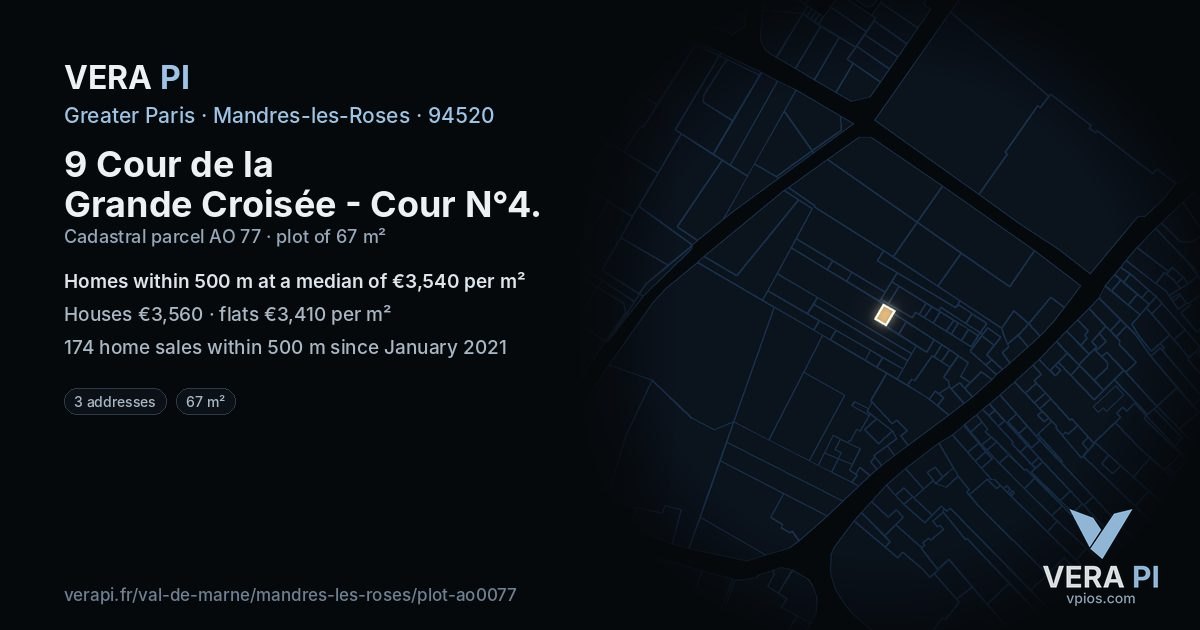 9 Cour de la Grande Croisée - Cour N°4, Mandres-les-Roses at night – the plot lit, the parcels around coloured by the prices near them