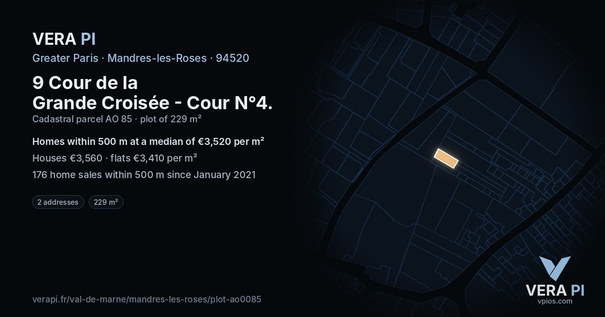9 Cour de la Grande Croisée - Cour N°4, Mandres-les-Roses at night – the plot lit, the parcels around coloured by the prices near them