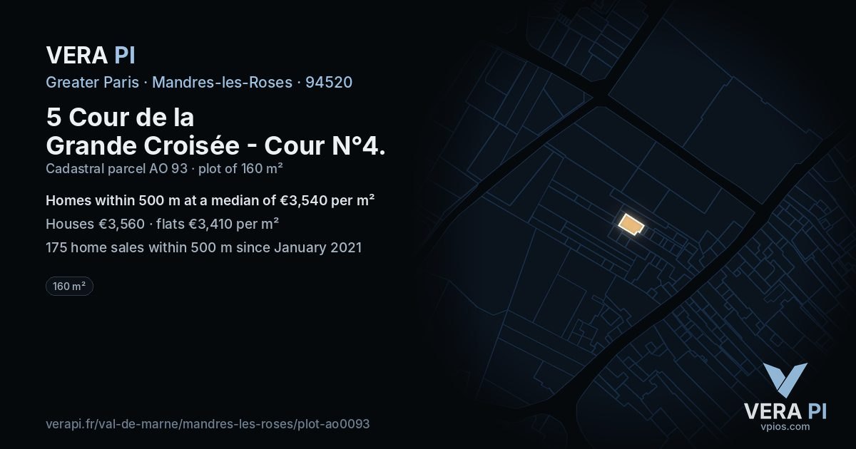 5 Cour de la Grande Croisée - Cour N°4, Mandres-les-Roses at night – the plot lit, the parcels around coloured by the prices near them