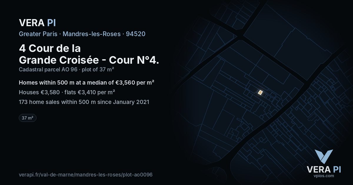 4 Cour de la Grande Croisée - Cour N°4, Mandres-les-Roses at night – the plot lit, the parcels around coloured by the prices near them