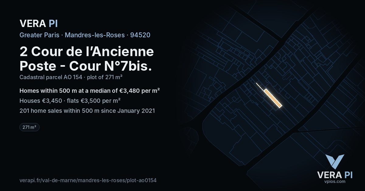 2 Cour de l’Ancienne Poste - Cour N°7bis, Mandres-les-Roses at night – the plot lit, the parcels around coloured by the prices near them