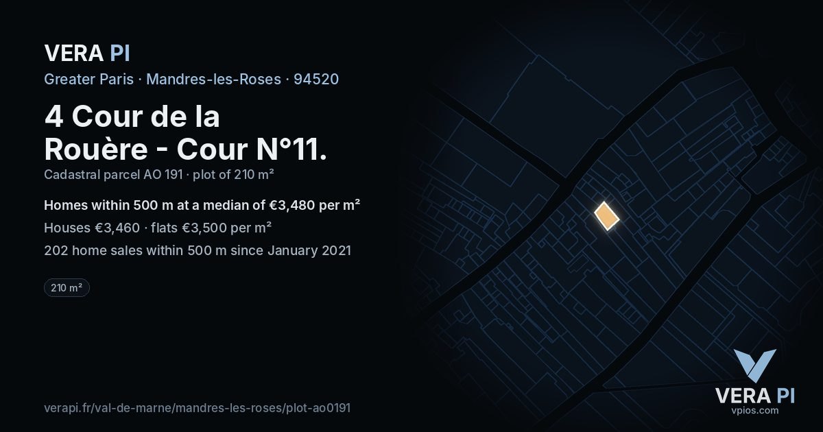 4 Cour de la Rouère - Cour N°11, Mandres-les-Roses at night – the plot lit, the parcels around coloured by the prices near them