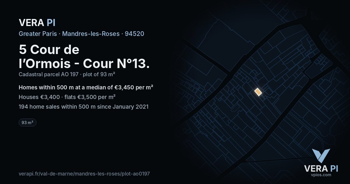 5 Cour de l’Ormois - Cour N°13, Mandres-les-Roses at night – the plot lit, the parcels around coloured by the prices near them
