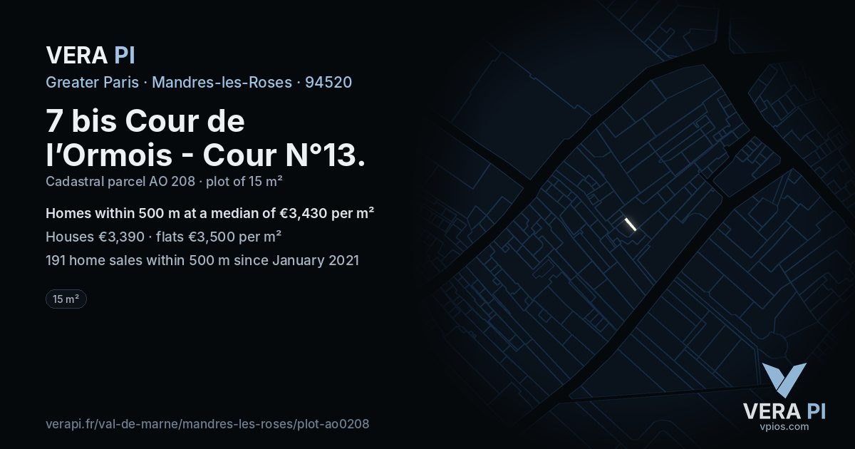 7 bis Cour de l’Ormois - Cour N°13, Mandres-les-Roses at night – the plot lit, the parcels around coloured by the prices near them