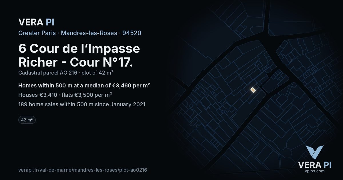 6 Cour de l’Impasse Richer - Cour N°17, Mandres-les-Roses at night – the plot lit, the parcels around coloured by the prices near them