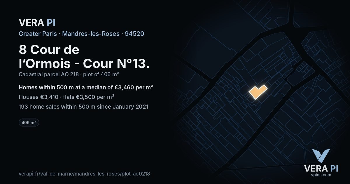 8 Cour de l’Ormois - Cour N°13, Mandres-les-Roses at night – the plot lit, the parcels around coloured by the prices near them