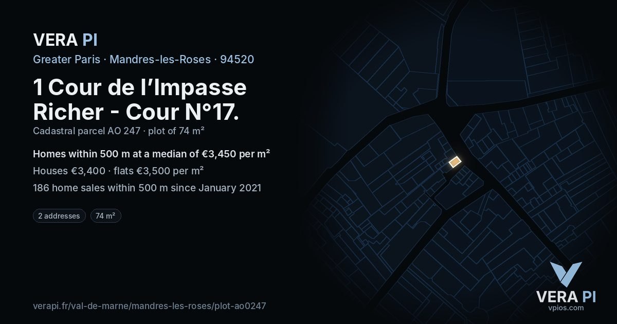 1 Cour de l’Impasse Richer - Cour N°17, Mandres-les-Roses at night – the plot lit, the parcels around coloured by the prices near them