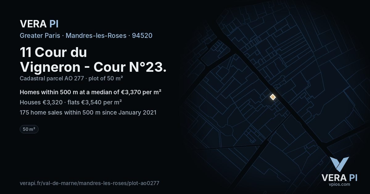 11 Cour du Vigneron - Cour N°23, Mandres-les-Roses at night – the plot lit, the parcels around coloured by the prices near them