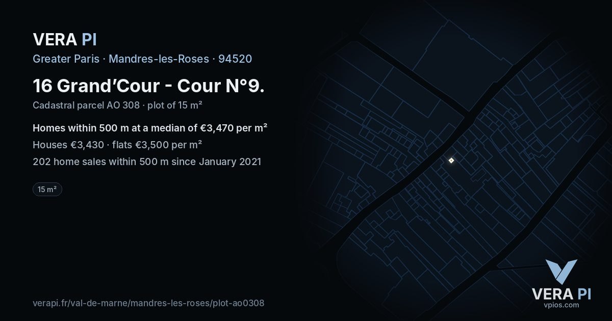 16 Grand’Cour - Cour N°9, Mandres-les-Roses at night – the plot lit, the parcels around coloured by the prices near them