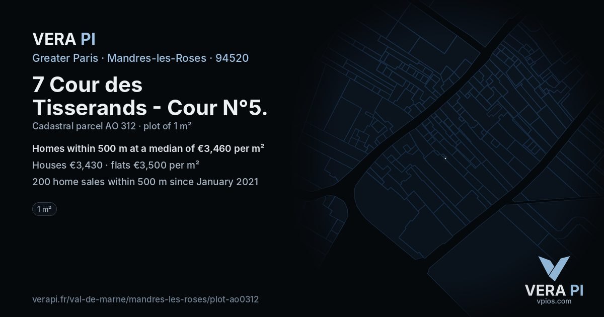 7 Cour des Tisserands - Cour N°5, Mandres-les-Roses at night – the plot lit, the parcels around coloured by the prices near them