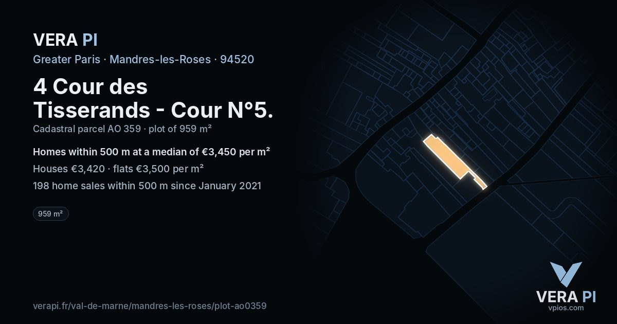 4 Cour des Tisserands - Cour N°5, Mandres-les-Roses at night – the plot lit, the parcels around coloured by the prices near them