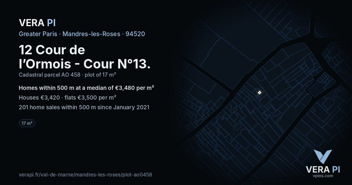 12 Cour de l’Ormois - Cour N°13, Mandres-les-Roses at night – the plot lit, the parcels around coloured by the prices near them