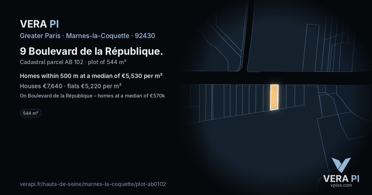 9 Boulevard de la République, Marnes-la-Coquette at night – the plot lit, the parcels around coloured by the prices near them