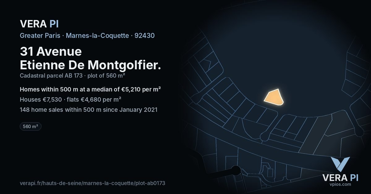 31 Avenue Etienne De Montgolfier, Marnes-la-Coquette at night – the plot lit, the parcels around coloured by the prices near them