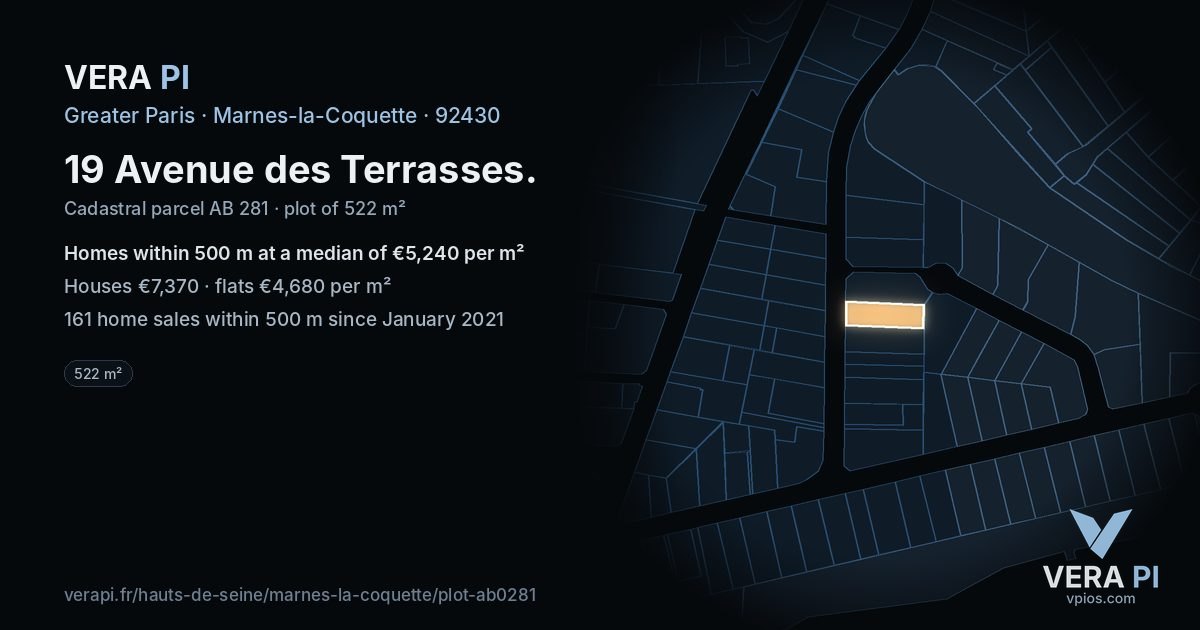 19 Avenue des Terrasses, Marnes-la-Coquette at night – the plot lit, the parcels around coloured by the prices near them