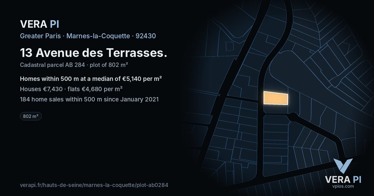 13 Avenue des Terrasses, Marnes-la-Coquette at night – the plot lit, the parcels around coloured by the prices near them