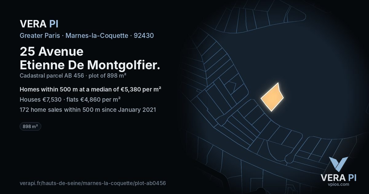 25 Avenue Etienne De Montgolfier, Marnes-la-Coquette at night – the plot lit, the parcels around coloured by the prices near them
