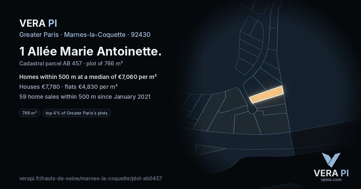 1 Allée Marie Antoinette, Marnes-la-Coquette at night – the plot lit, the parcels around coloured by the prices near them