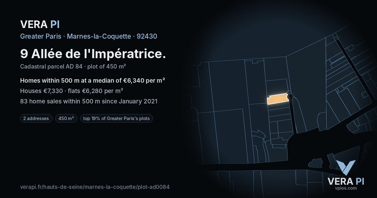 9 Allée de l'Impératrice, Marnes-la-Coquette at night – the plot lit, the parcels around coloured by the prices near them