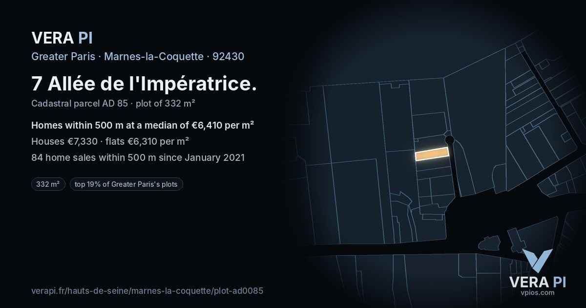 7 Allée de l'Impératrice, Marnes-la-Coquette at night – the plot lit, the parcels around coloured by the prices near them
