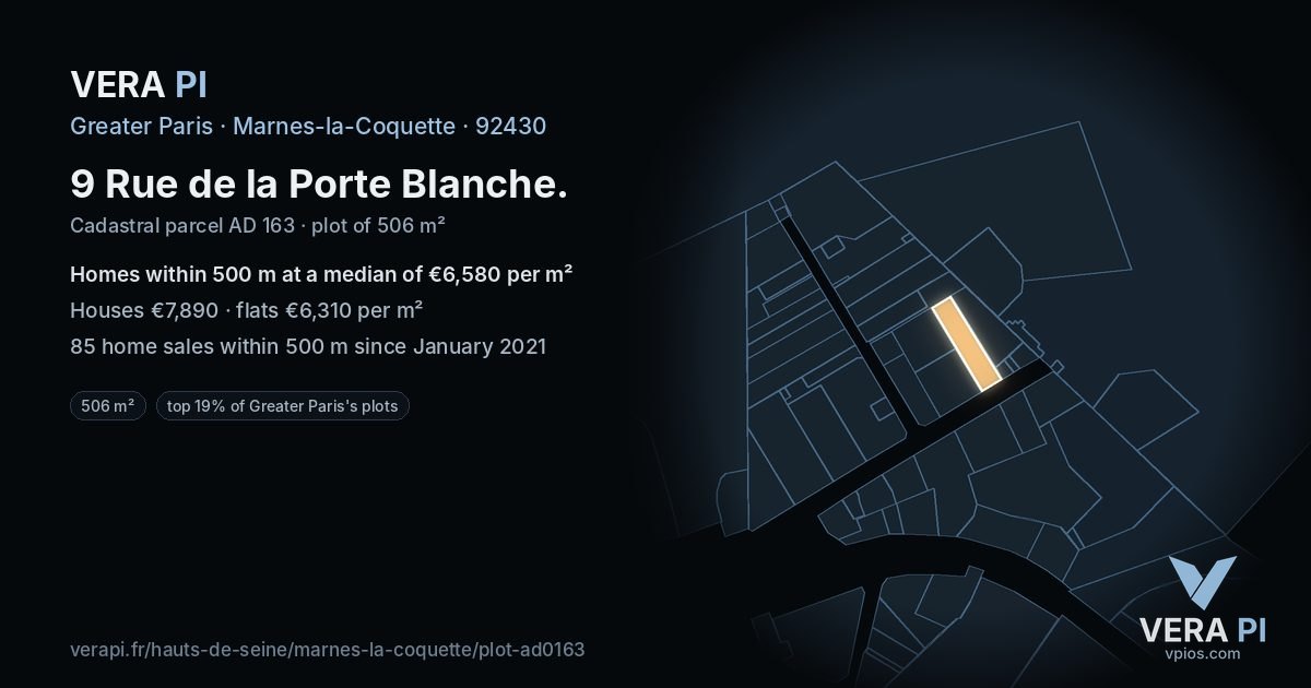 9 Rue de la Porte Blanche, Marnes-la-Coquette at night – the plot lit, the parcels around coloured by the prices near them