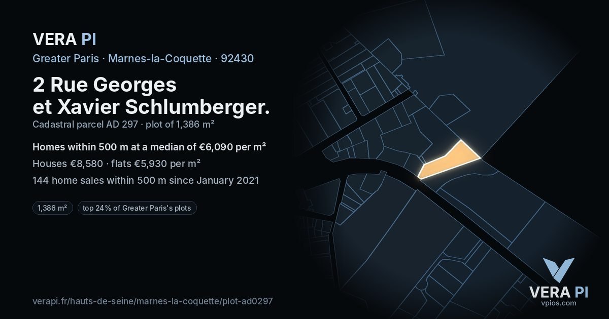 2 Rue Georges et Xavier Schlumberger, Marnes-la-Coquette at night – the plot lit, the parcels around coloured by the prices near them