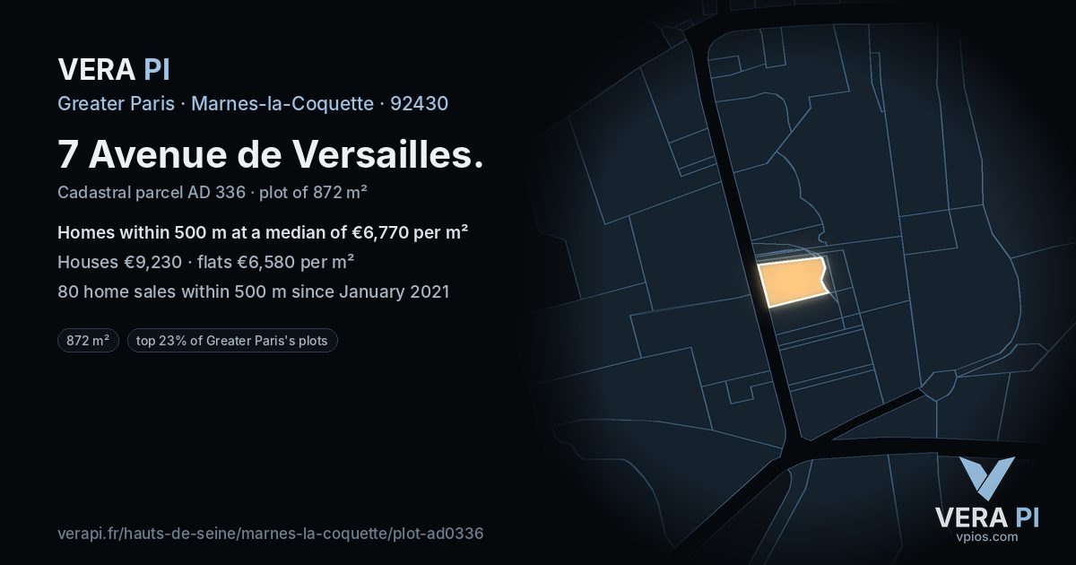 7 Avenue de Versailles, Marnes-la-Coquette at night – the plot lit, the parcels around coloured by the prices near them