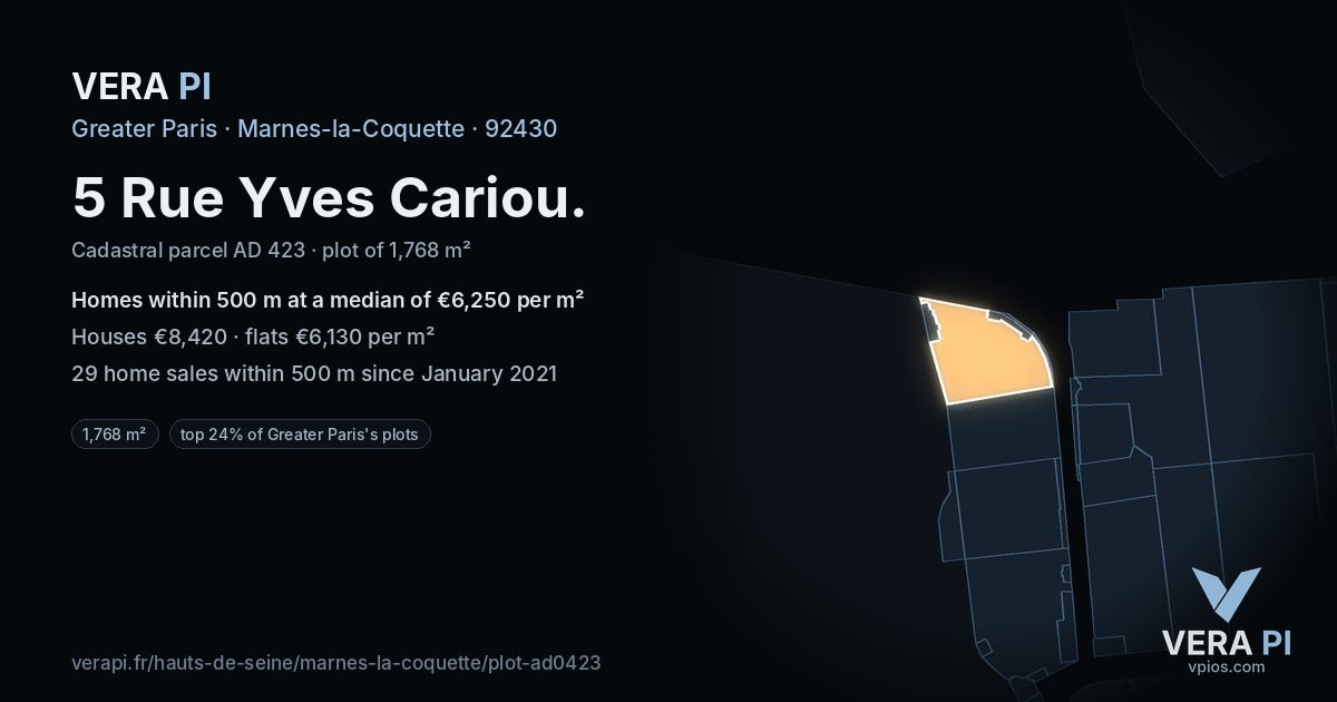 5 Rue Yves Cariou, Marnes-la-Coquette at night – the plot lit, the parcels around coloured by the prices near them