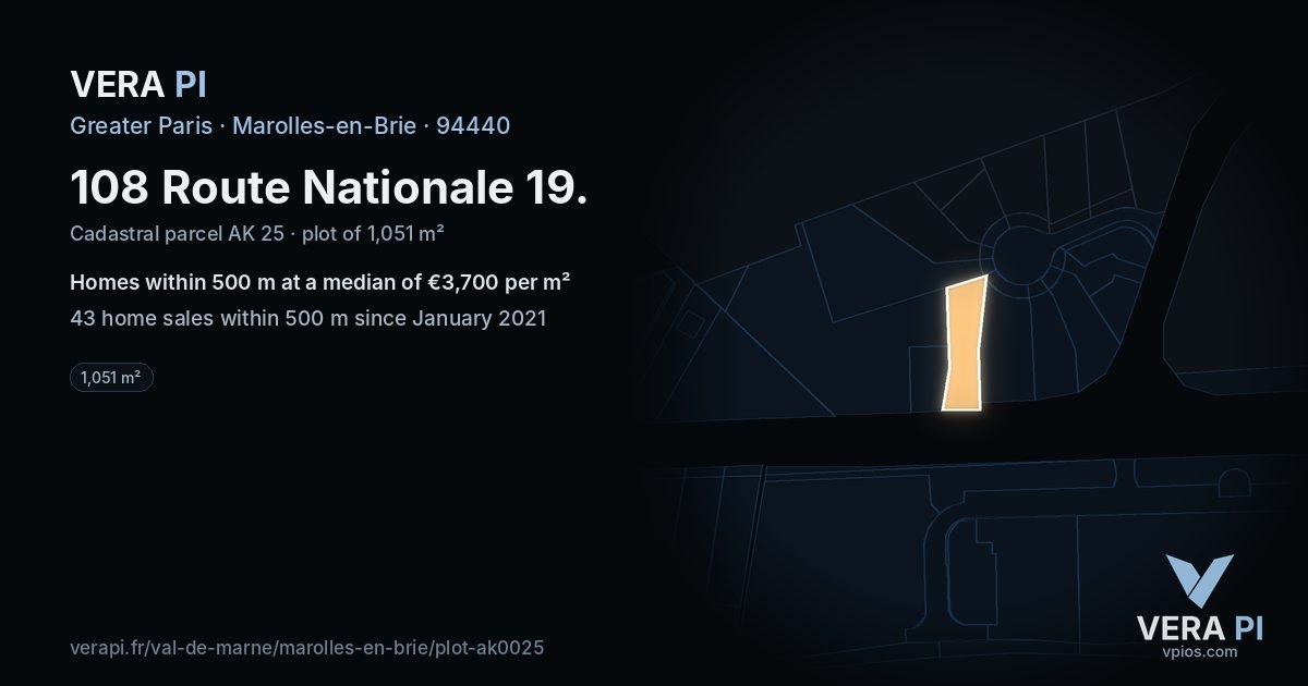 108 Route Nationale 19, Marolles-en-Brie at night – the plot lit, the parcels around coloured by the prices near them