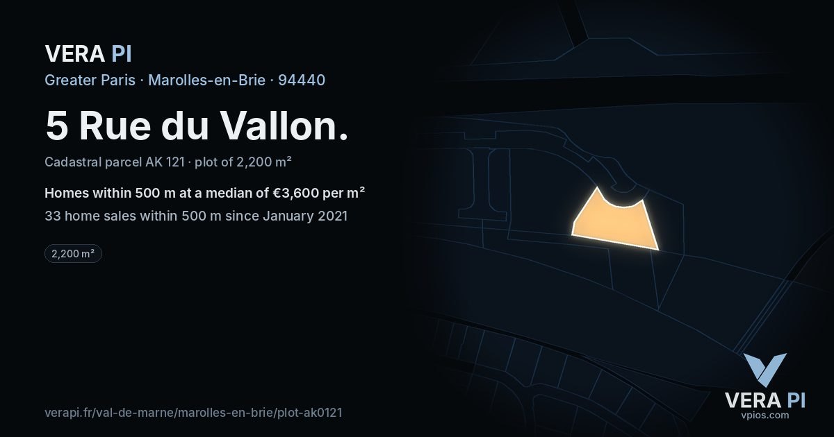 5 Rue du Vallon, Marolles-en-Brie at night – the plot lit, the parcels around coloured by the prices near them