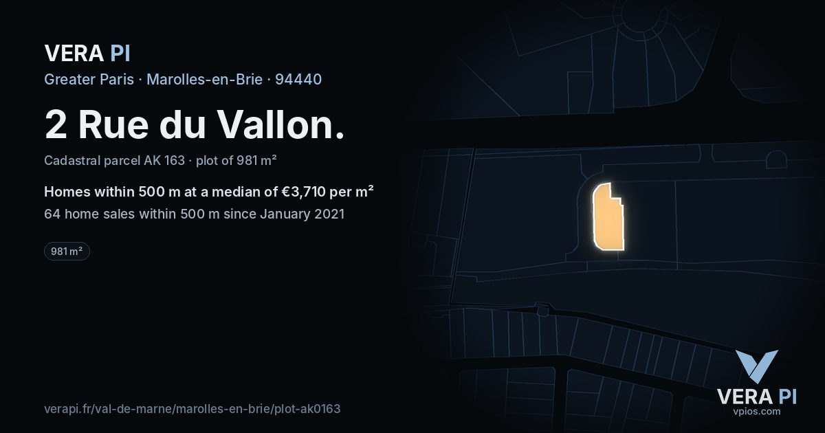 2 Rue du Vallon, Marolles-en-Brie at night – the plot lit, the parcels around coloured by the prices near them