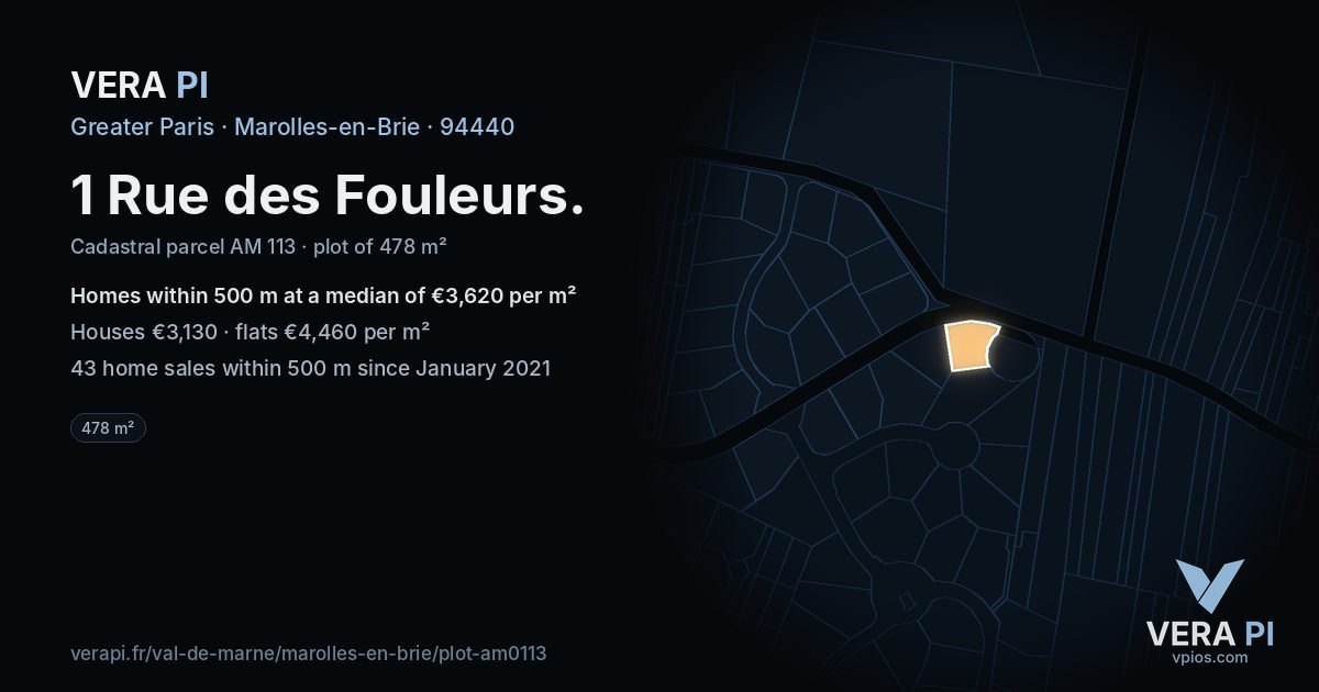 1 Rue des Fouleurs, Marolles-en-Brie at night – the plot lit, the parcels around coloured by the prices near them