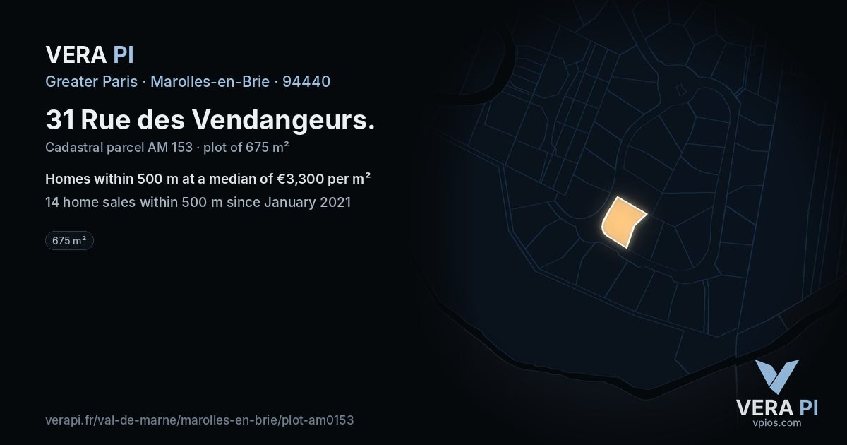 31 Rue des Vendangeurs, Marolles-en-Brie at night – the plot lit, the parcels around coloured by the prices near them