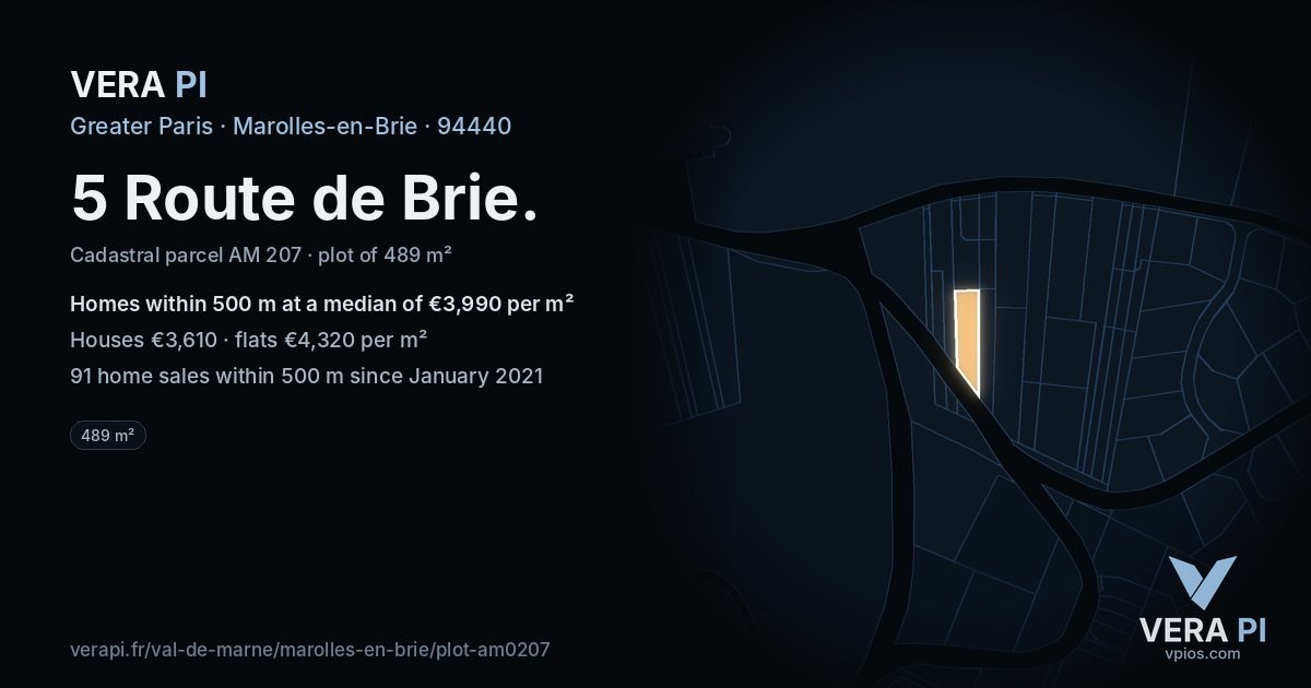 5 Route de Brie, Marolles-en-Brie at night – the plot lit, the parcels around coloured by the prices near them