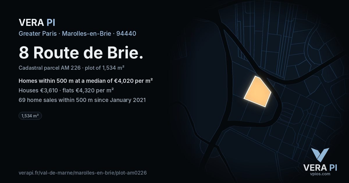 8 Route de Brie, Marolles-en-Brie at night – the plot lit, the parcels around coloured by the prices near them