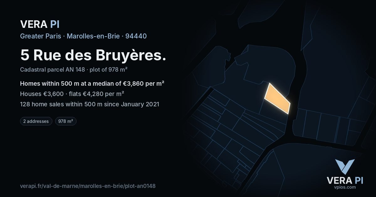 5 Rue des Bruyères, Marolles-en-Brie at night – the plot lit, the parcels around coloured by the prices near them