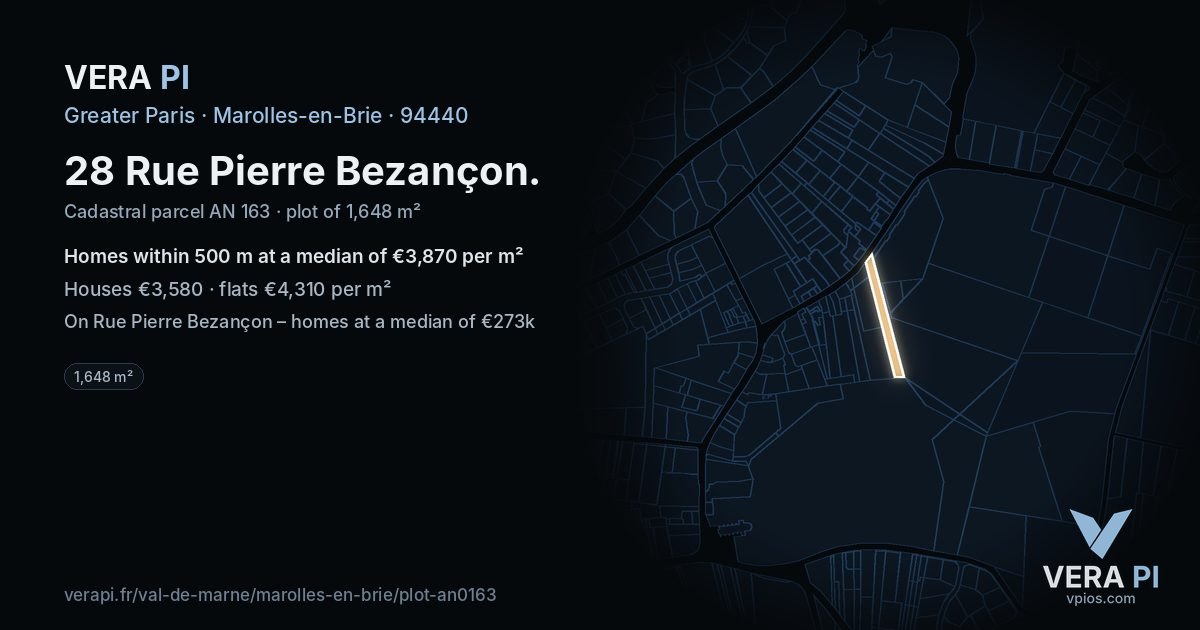 28 Rue Pierre Bezançon, Marolles-en-Brie at night – the plot lit, the parcels around coloured by the prices near them