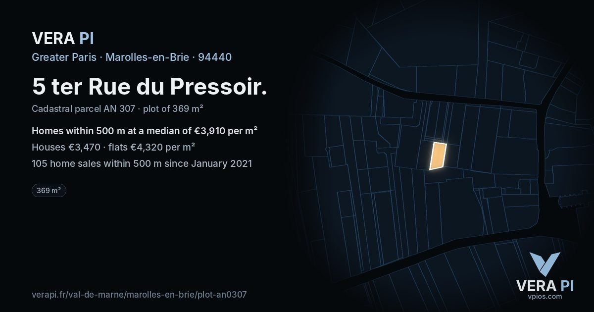 5 ter Rue du Pressoir, Marolles-en-Brie at night – the plot lit, the parcels around coloured by the prices near them