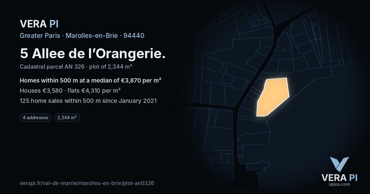 5 Allee de l’Orangerie, Marolles-en-Brie at night – the plot lit, the parcels around coloured by the prices near them
