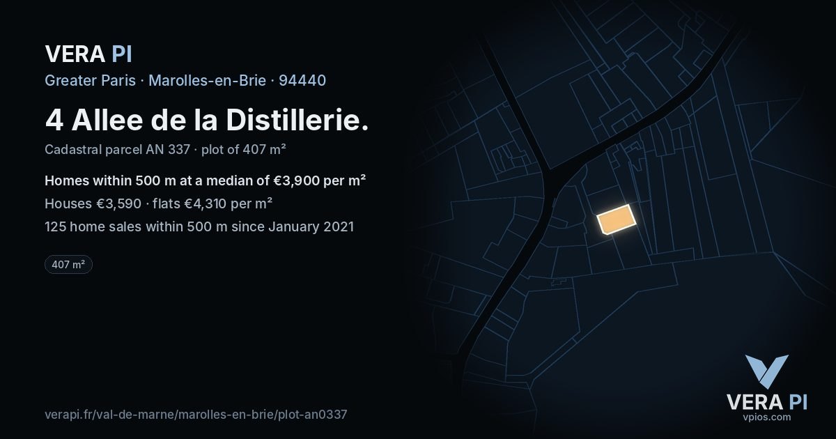 4 Allee de la Distillerie, Marolles-en-Brie at night – the plot lit, the parcels around coloured by the prices near them