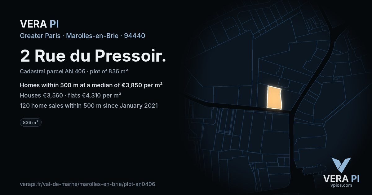 2 Rue du Pressoir, Marolles-en-Brie at night – the plot lit, the parcels around coloured by the prices near them
