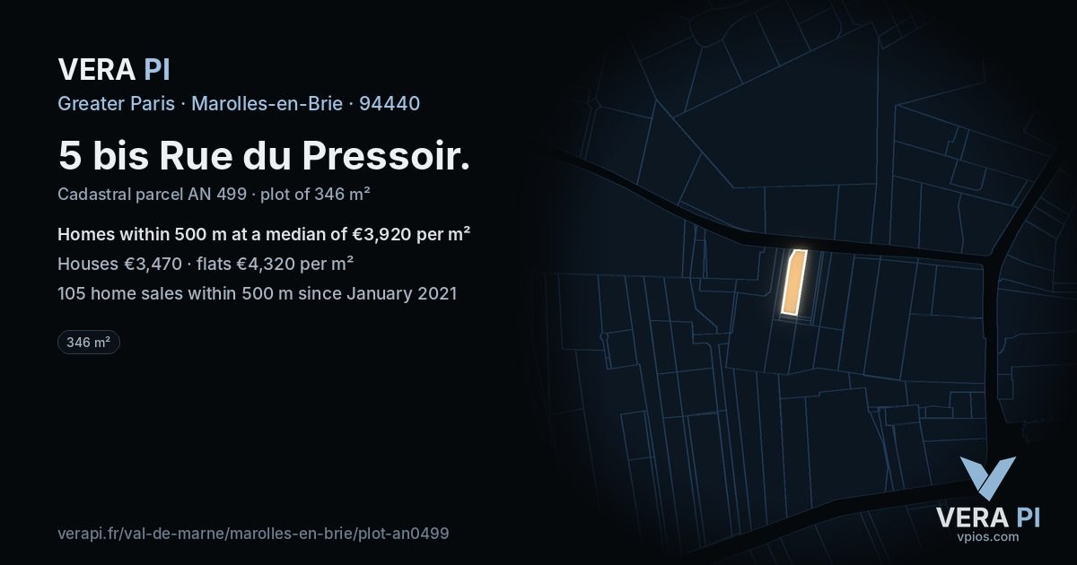 5 bis Rue du Pressoir, Marolles-en-Brie at night – the plot lit, the parcels around coloured by the prices near them