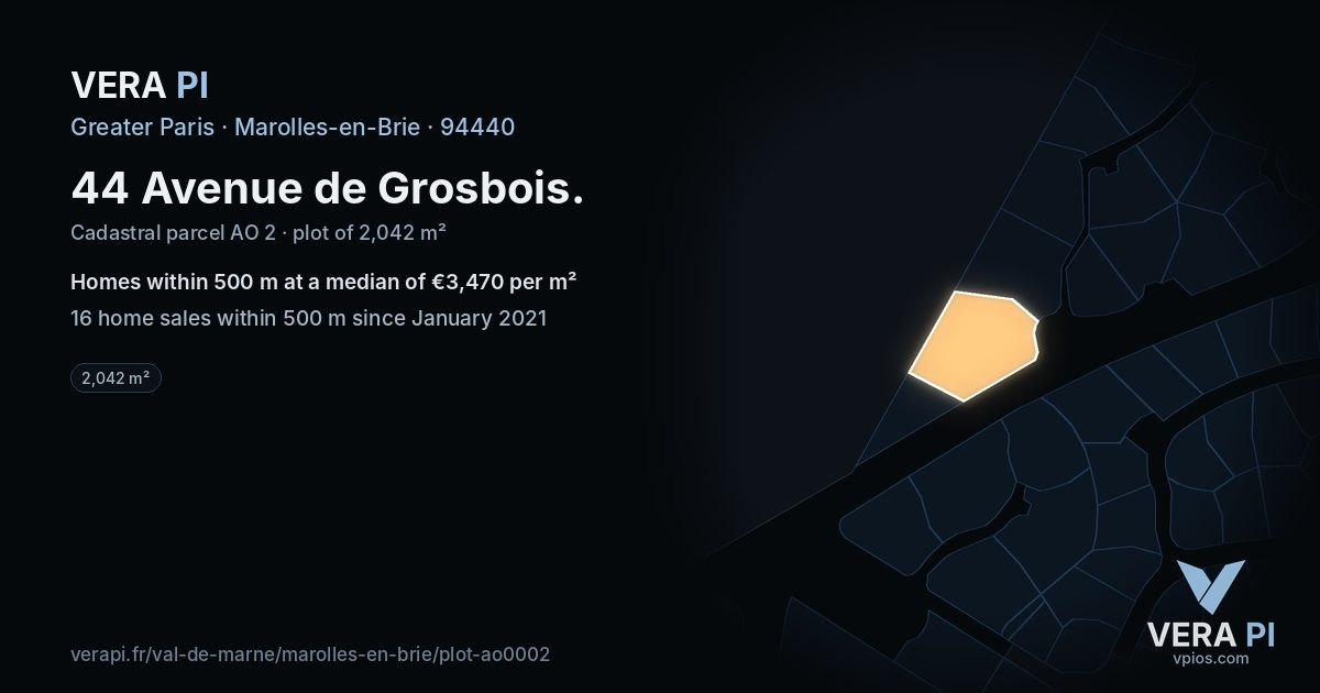 44 Avenue de Grosbois, Marolles-en-Brie at night – the plot lit, the parcels around coloured by the prices near them