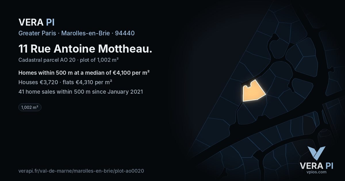 11 Rue Antoine Mottheau, Marolles-en-Brie at night – the plot lit, the parcels around coloured by the prices near them