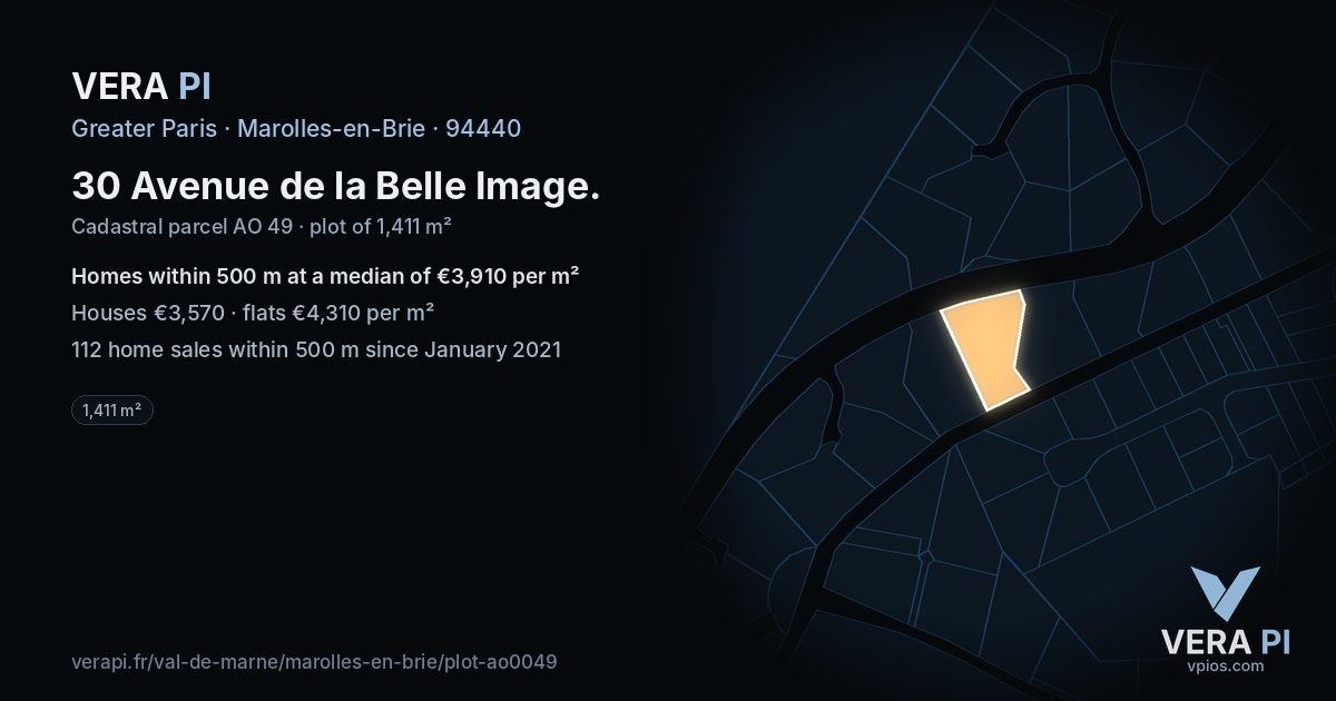 30 Avenue de la Belle Image, Marolles-en-Brie at night – the plot lit, the parcels around coloured by the prices near them