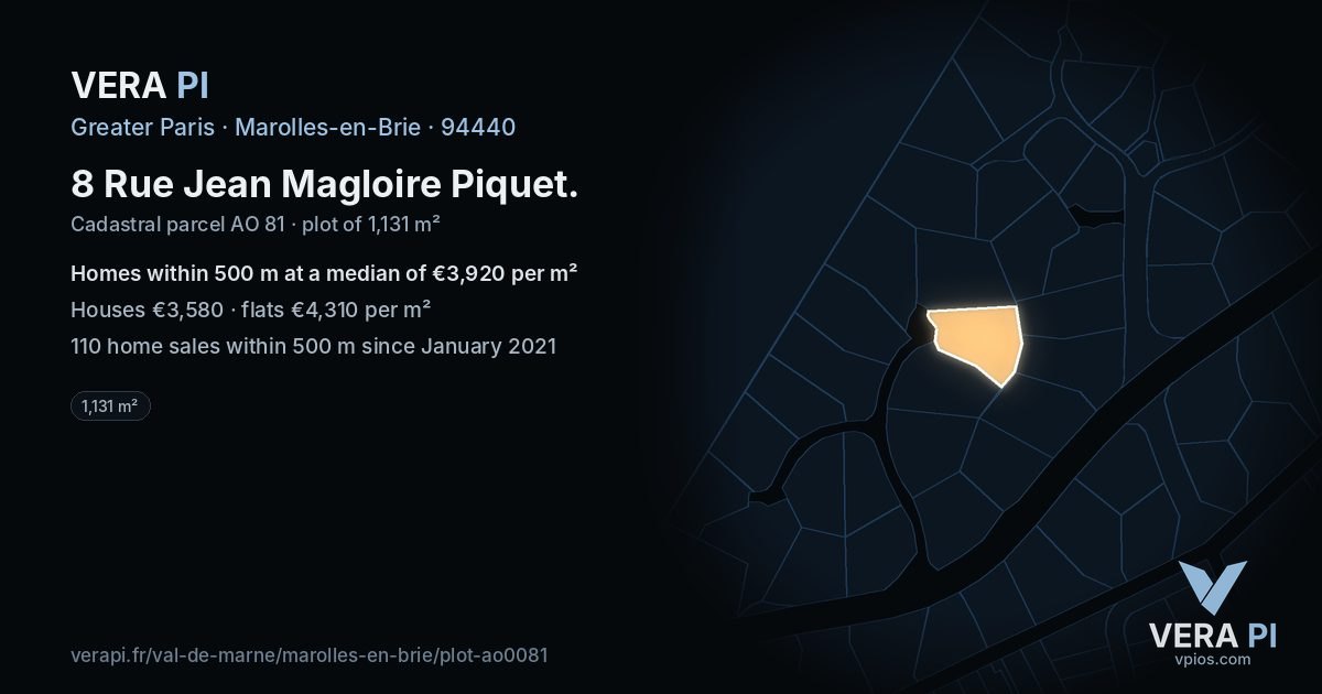 8 Rue Jean Magloire Piquet, Marolles-en-Brie at night – the plot lit, the parcels around coloured by the prices near them