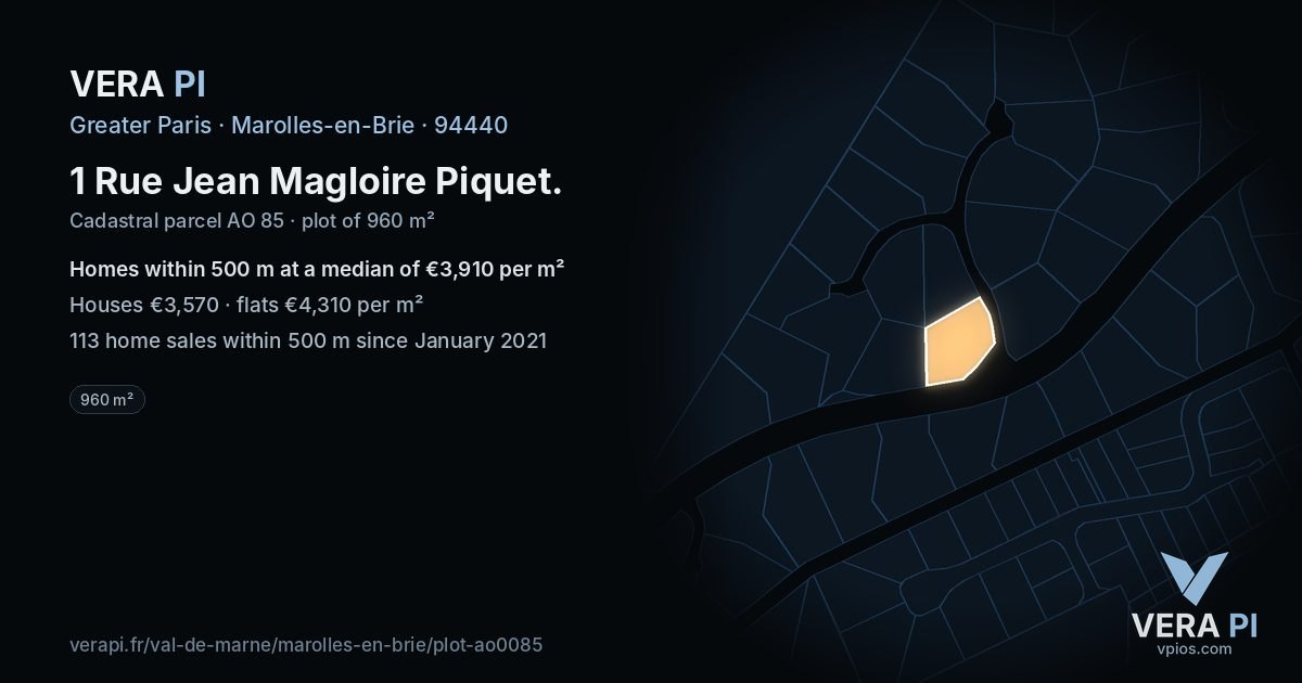 1 Rue Jean Magloire Piquet, Marolles-en-Brie at night – the plot lit, the parcels around coloured by the prices near them