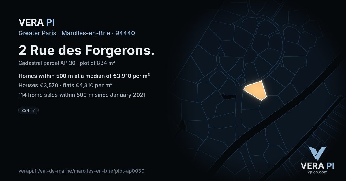 2 Rue des Forgerons, Marolles-en-Brie at night – the plot lit, the parcels around coloured by the prices near them